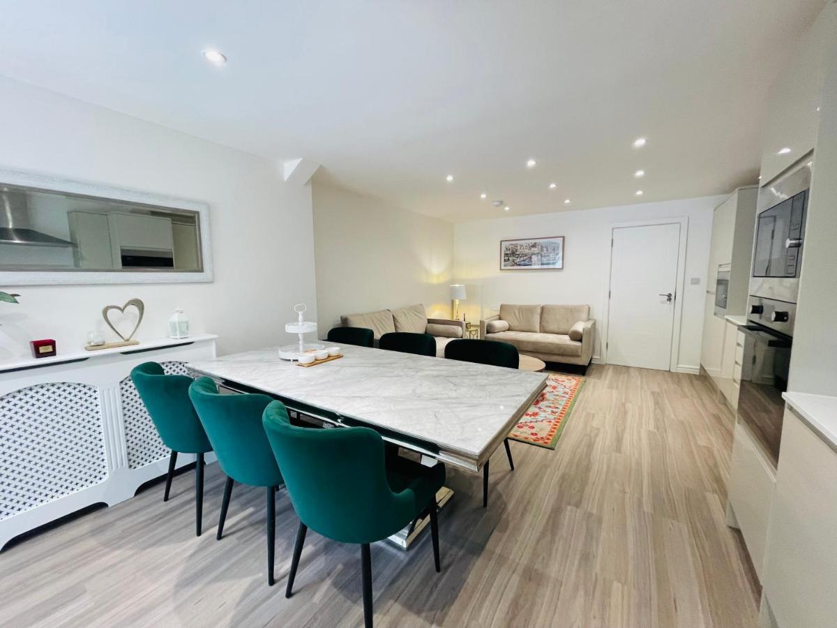 Riverside Premium En Suite Double Room E14 London Exterior photo